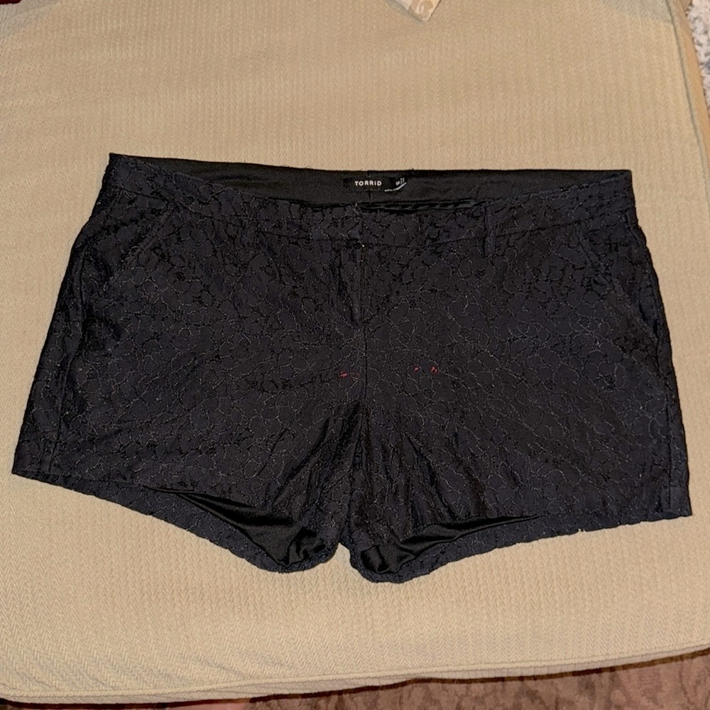 Torrid size 16 black plus size shorts